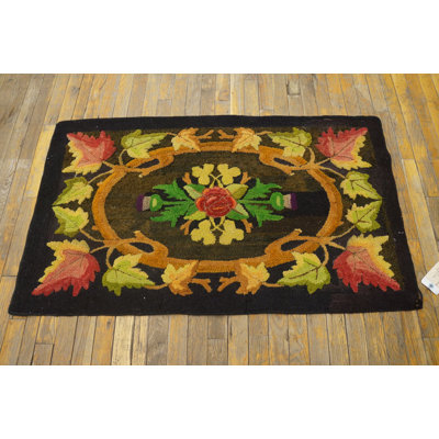 Tapis brun antique en laine terre terre cuite
