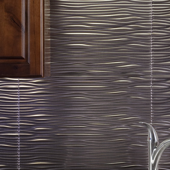 Ensemble de dosseret décoratif en vinyle FASÄDE Waves 15 pieds carrés, Nickel brossé