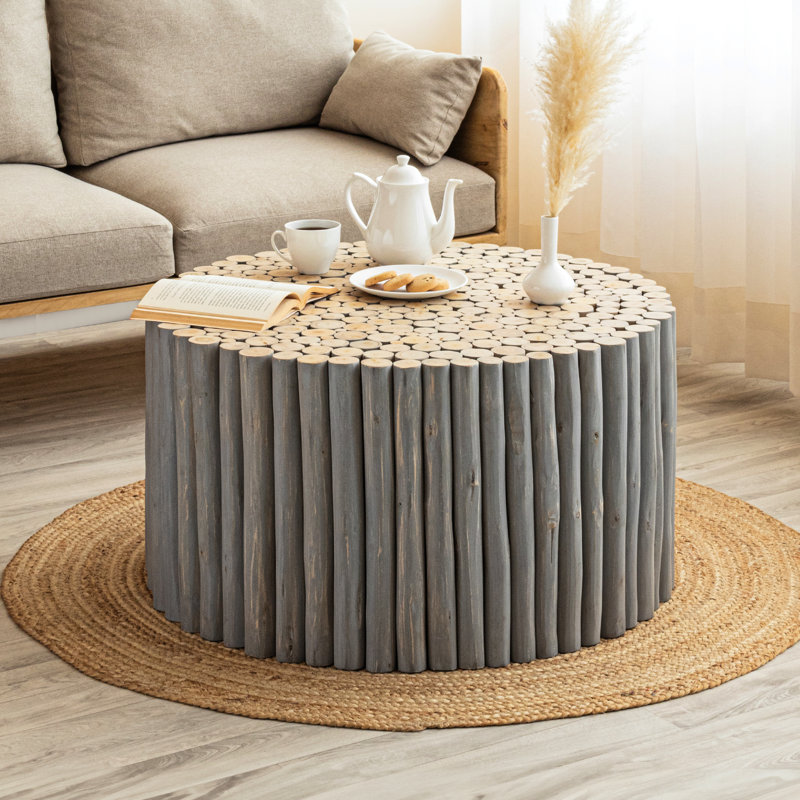 Table basse contemporaine en bois gris, forme fonctionnelle - Table de salon indispensable en bois naturel