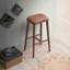 Tabouret de bar en cuir PU de style Mid-Century moderne avec structure en bois massif brun et brun clair de 30 pouces, confortable et durable pour la cuisine ou le bar-1732331786-1732331789