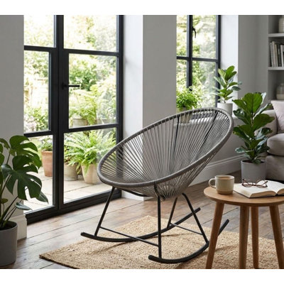 Chaise berçante Oclupaca