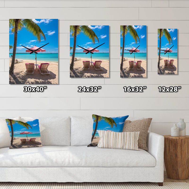 Beach Pink Beach Chairs - Horloge murale moderne nautique et de plage, H 32 po x l 24 po x P 1 po