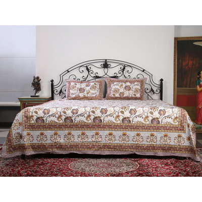 Ensemble de couvre-lit en coton pur teint Batik avec deux taies d'oreiller Exotic India du Rajasthan