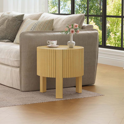 Table d'appoint ronde cannelée avec rangement, bois d'hévéa massif, porte à fermeture en douceur, finition naturelle pour le salon