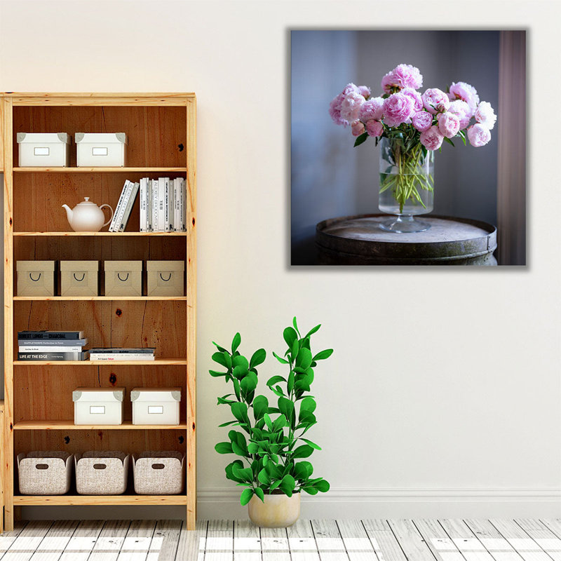 Pe pivoines dans un vase à fleurs - reproduction d'art sur toile, H 12 po x l 12 po