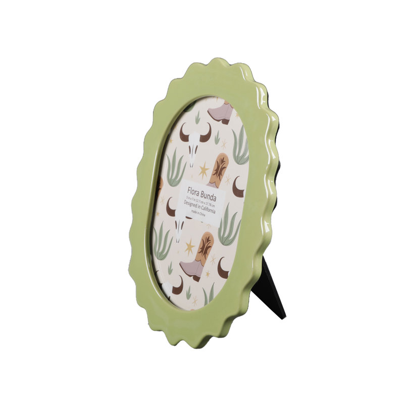 Oval  Scallop Edge Ceramic Frame, 5" x 7", Green