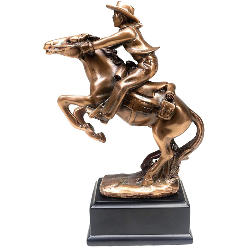 Bissonnette Figurines & Sculptures