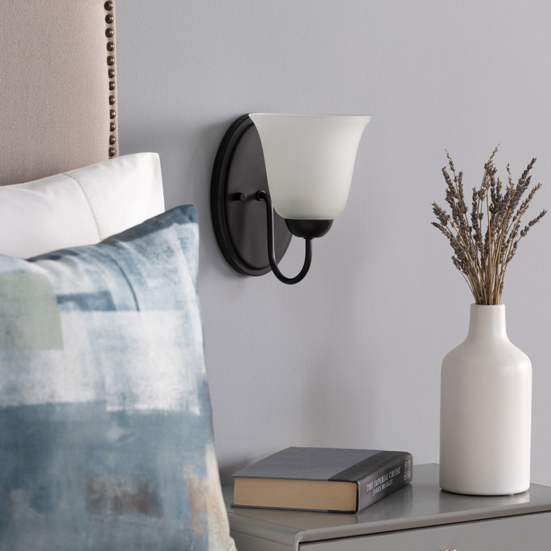 Zanna Armed Sconce