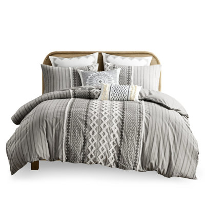100% Cotton Duvet Cover With Chenille Touch - King/ King Detail
