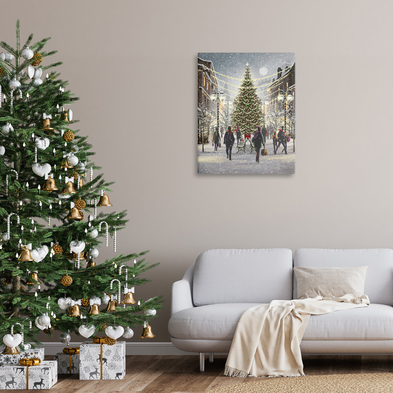 Art urbain sur toile, "Town Town Christmas Tree" par Pip Wilson, H 40 po x l 30 po