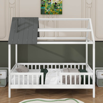 Lit simple en bois avec clôture