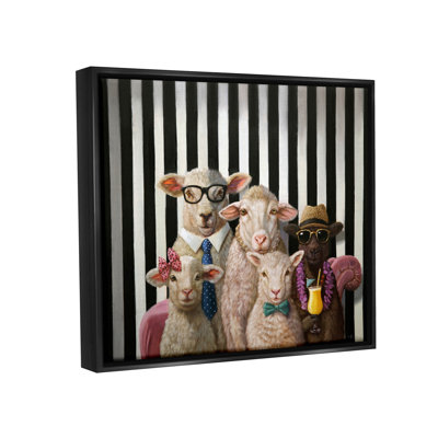 «Traditional Sheep Family Portrait» par Lucia Heffernan - Impression sur toile