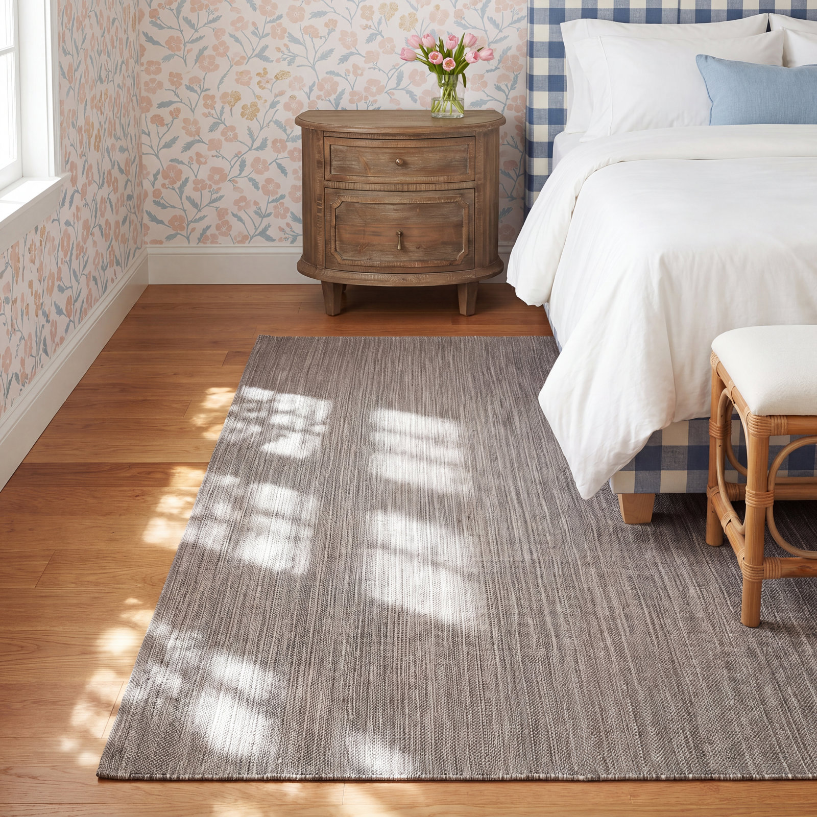 Solid Grey Handwoven Handwoven Indoor/Outdoor Rug, Rectangle 5' x 8'