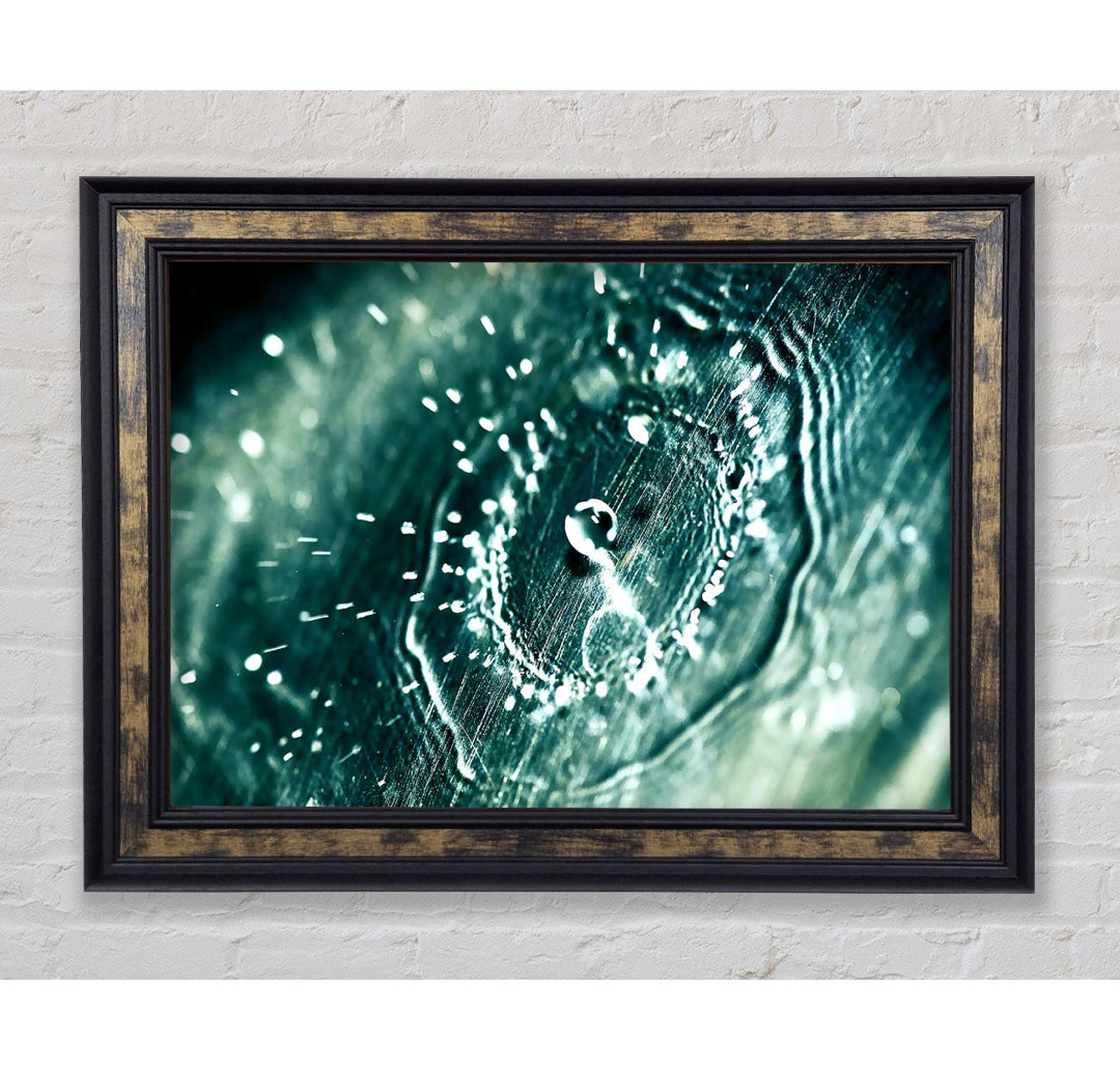 Gerahmtes Leinwandbild Water Splash Drop Framed Print