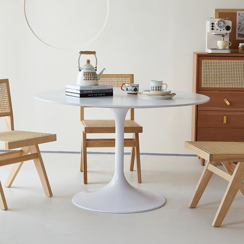 Mishaun Round Dining Table