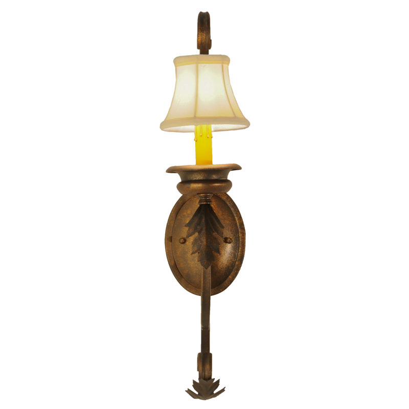1 - Light Wallchiere