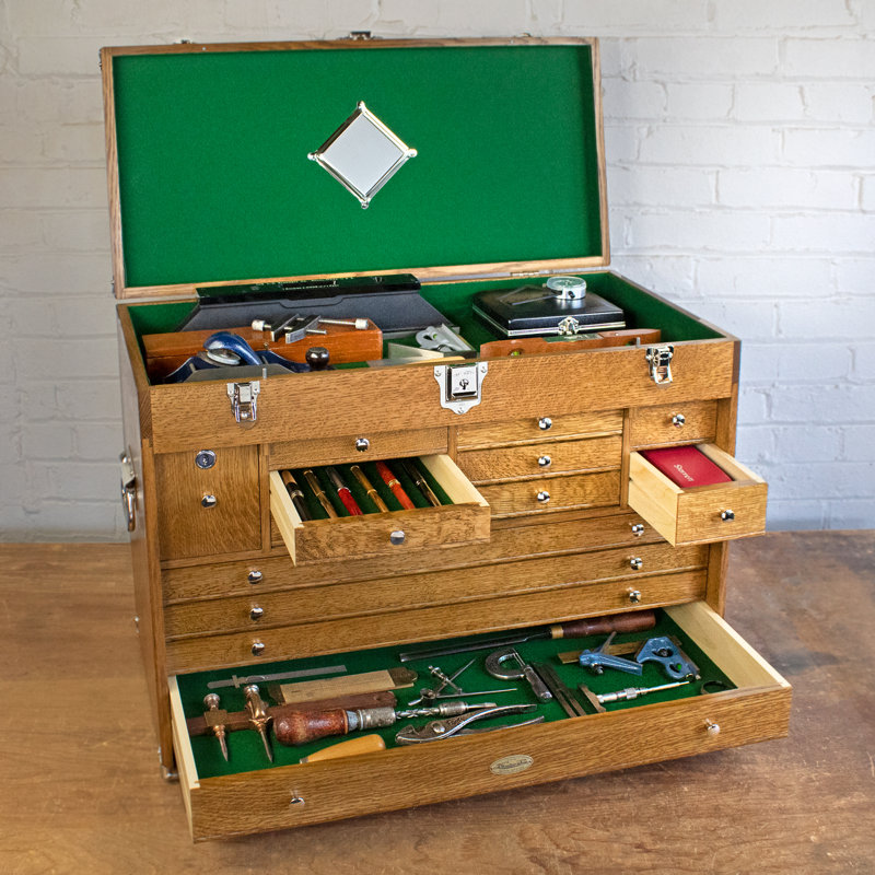 Gerstner 2613 Keepsake Chest – Handcrafted in the USA from Oak