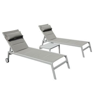 Ensemble de 3 chaises longues d'extérieur pour l'extérieur, chaises longues de piscine en aluminium avec table d'appoint et roulettes, fauteuil inclinable rembourré PVC-coated polyester