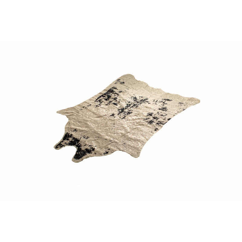 Tapis en simili cuir de vache Kattya, Nouveauté 4 pi 3 po x 5 pi