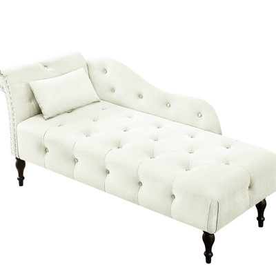 Méridienne en velours blanc avec coussin gracieux, boutons, garniture cloutée et pieds en bois massif - respire l'élégance et la garniture fascinante du salon, les boutons transforment votre espace
