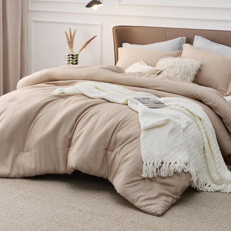 Bedding, Warm Sand, Queen Comforter