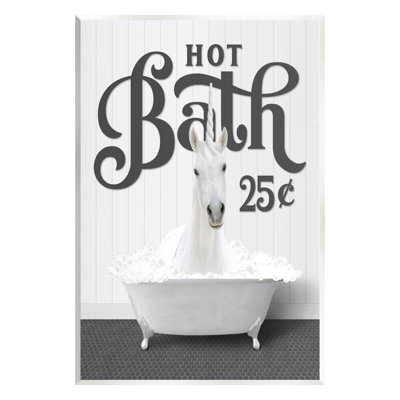 «Vintage Hot Bath Unicorn» sur panneau de fibres à densité moyenne par impression à lettres et doublée