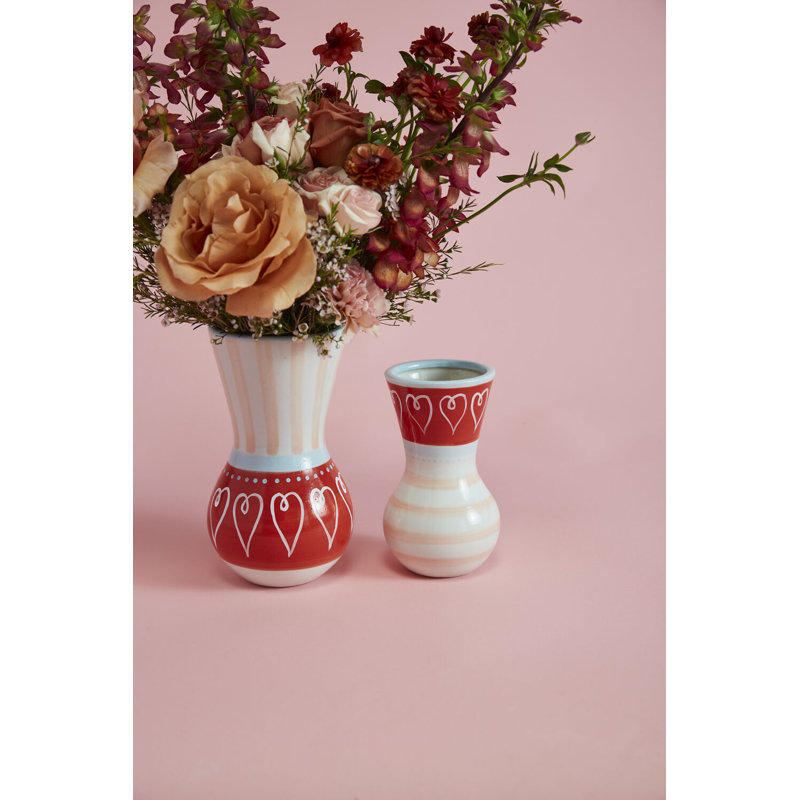 Cutesy Heart Vase 3.5"x 6.25"