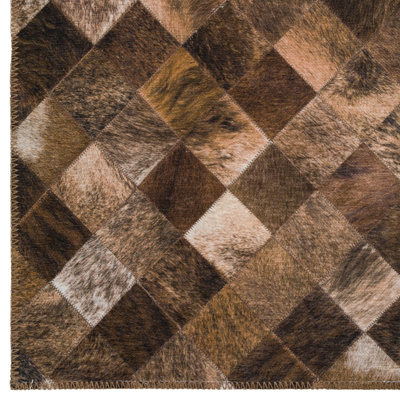 Avahlynn Patchwork Machine Woven Chenille Area Rug in Brown, Rectangle 3' x 5'