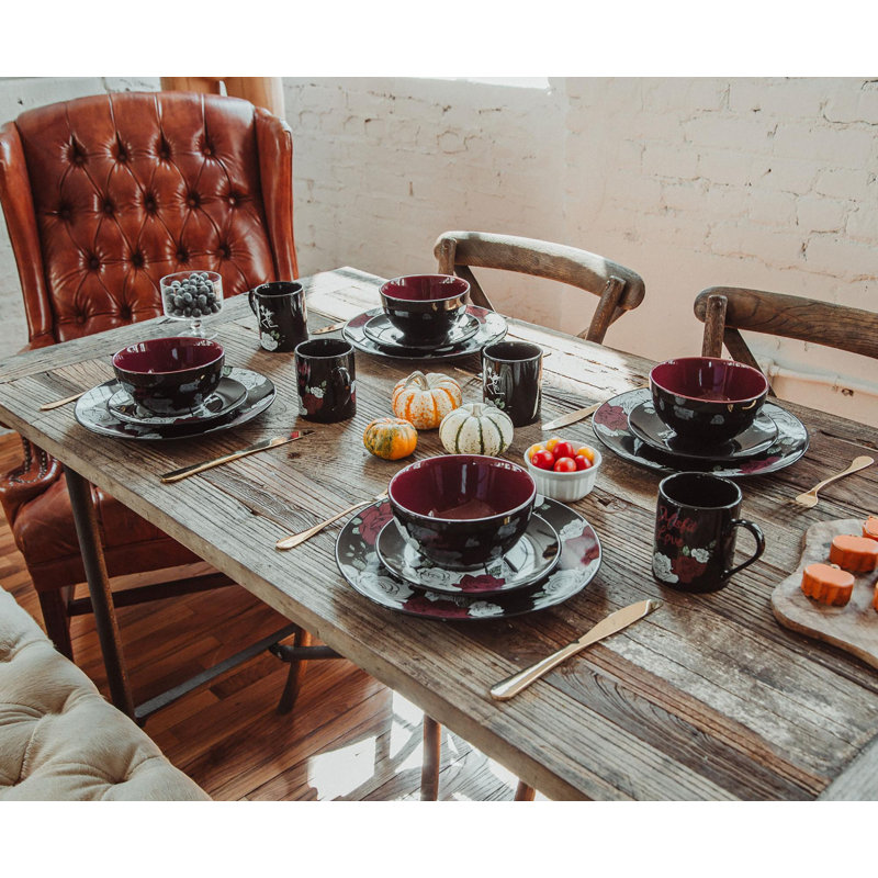 Ukonic Dinnerware Set - Service for 4
