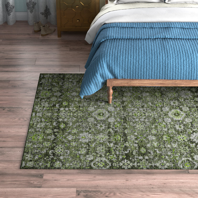 Kaylani Washable Floral Indoor / Outdoor Rug