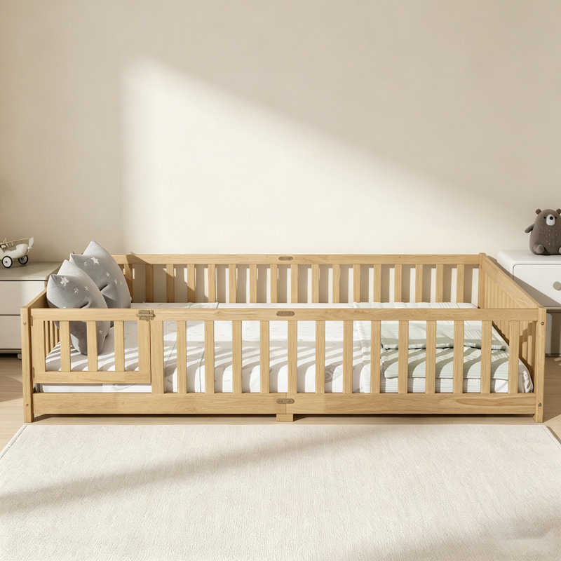 Lit de plancher avec clôture et porte, lit de plancher en bois d'hévéa avec garde-corps de sécurité, Lit simple, Naturel