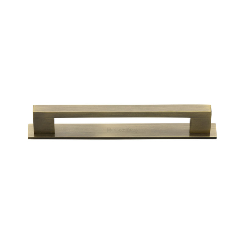 Heritage Brass Heritage Cabinet Pull Metro Design with Plate, Antique Brass, 9.6cm