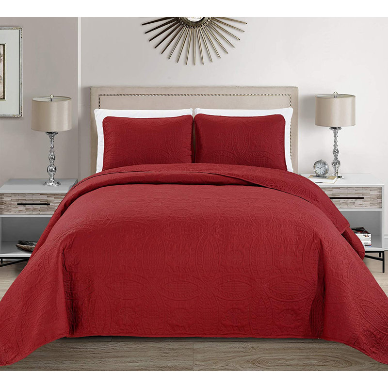 Coverlet, Red