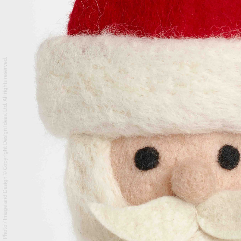 Lilliput wine topper-santa