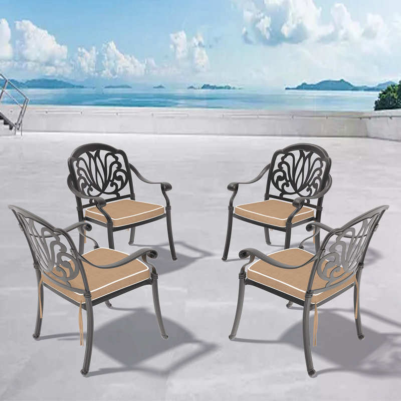 Chaise de patio en fonte d'aluminium 4 pièces avec cadre noir et coussins bruns, 4