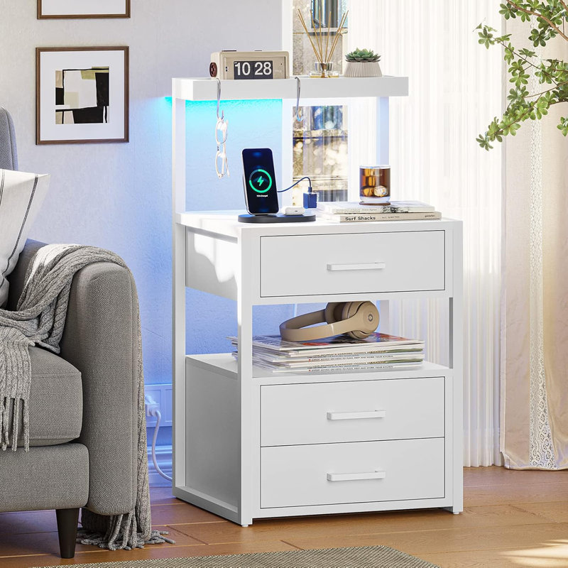 3 Drawers Nightstand, White
