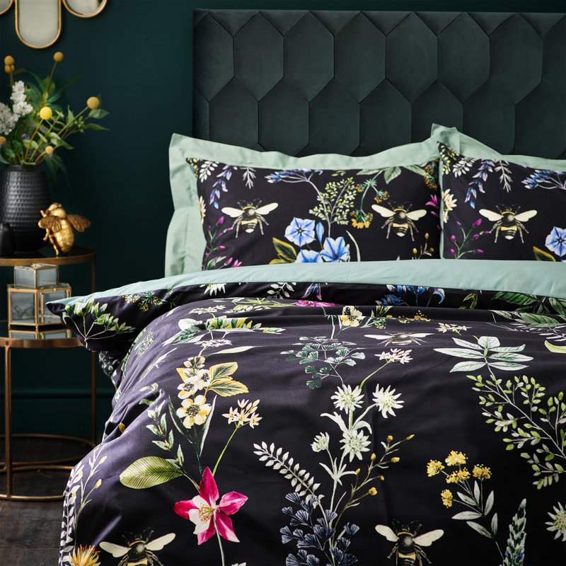 Hookstown Black, 230cm W x 220cm L