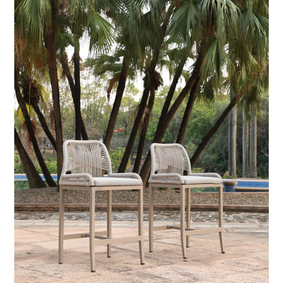 Tabourets de bar à hauteur de comptoir 2 pièces Tabourets de bar modernes en osier et aluminium avec coussin pour patio Balcon
