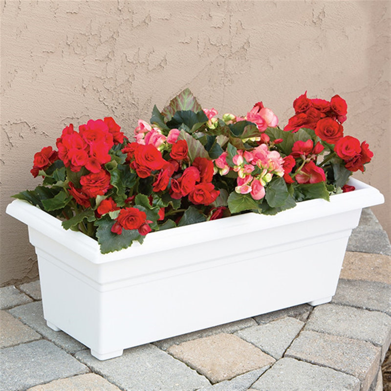 Janya Pot Planter, White