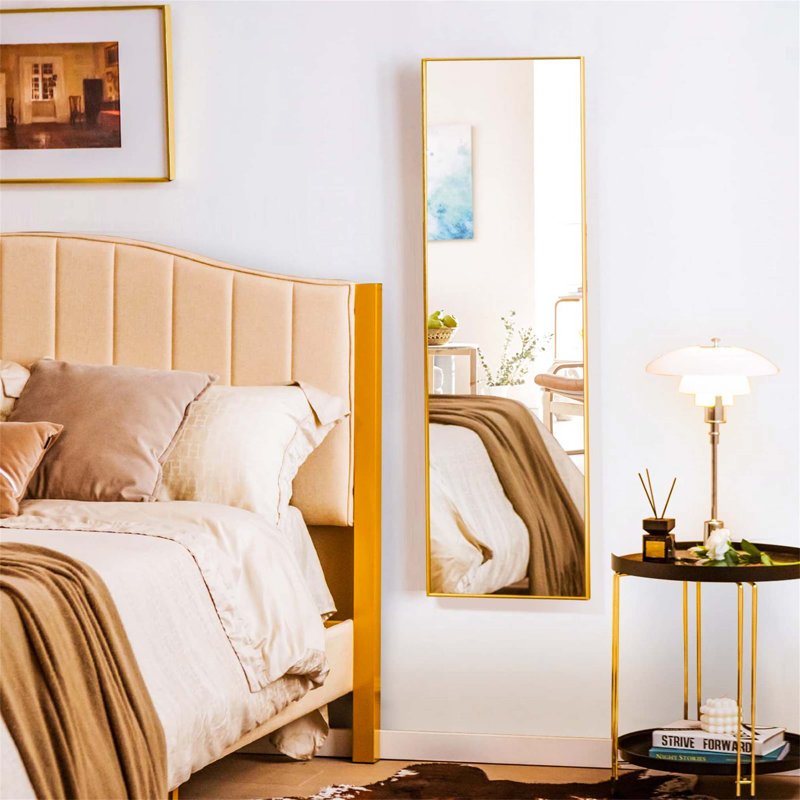 Demetrias Metal Rectangle Mirror, Gold
