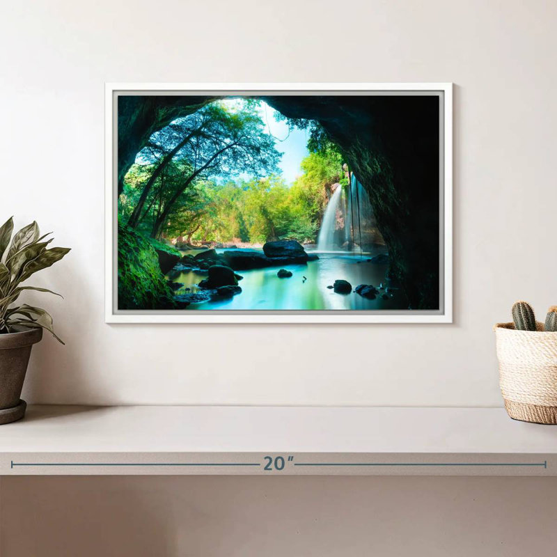 Cascade de la grotte thaïlandaise, Cadre flottant blanc, 13 po x 9 po