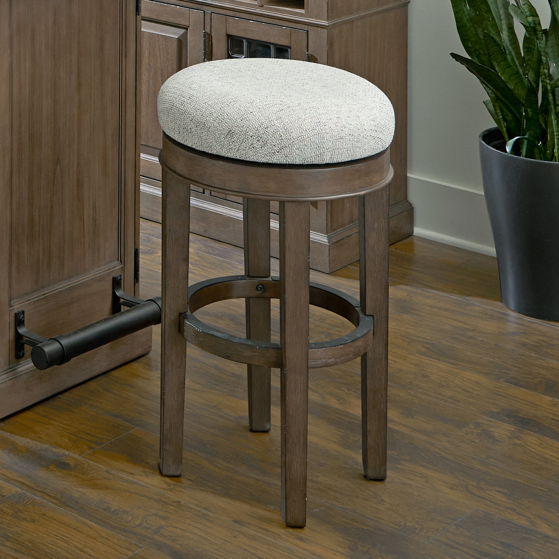 Beedle swivel discount 26 counter stool