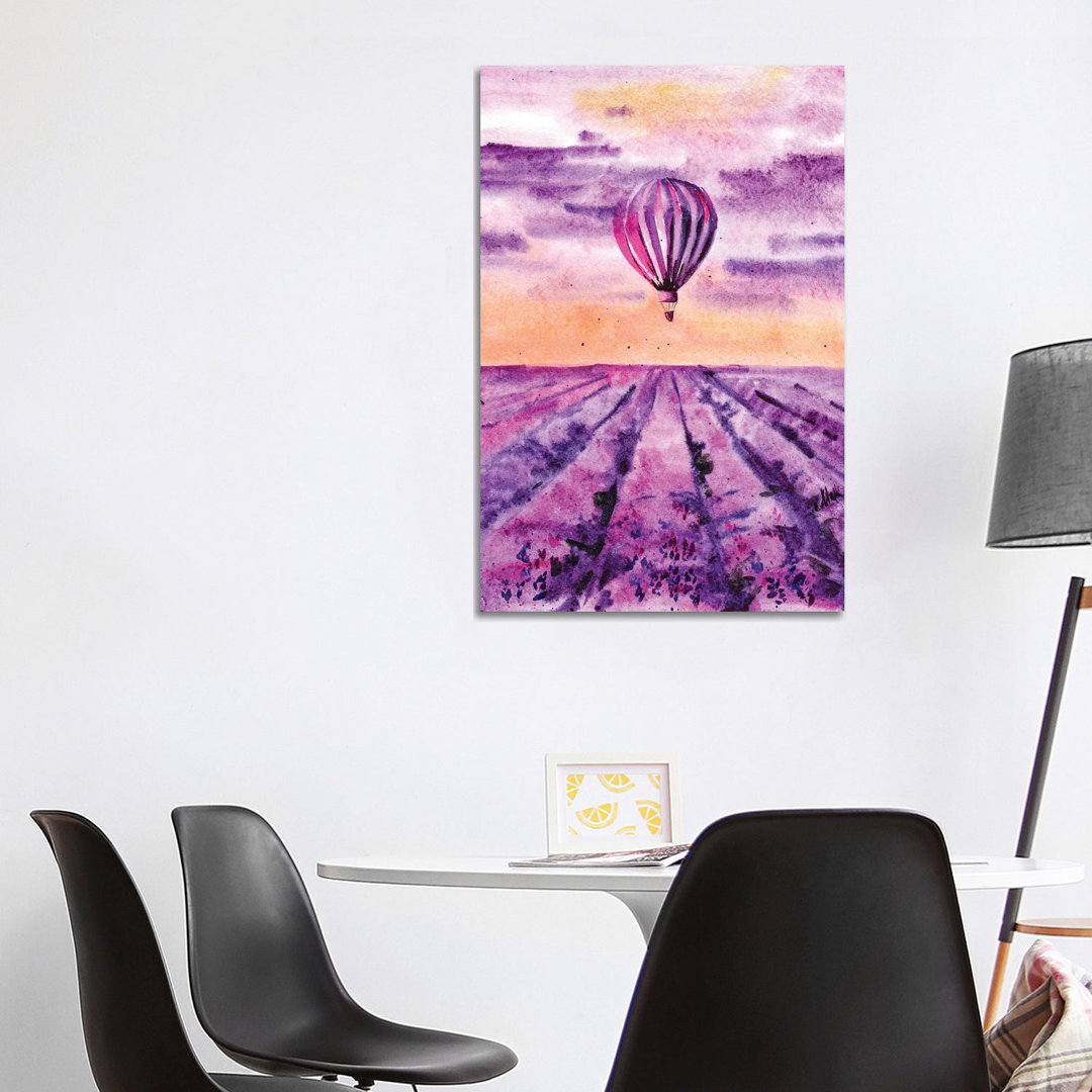 Heißluftballon über Lavendelfeld von Nataly Mak - Galerie-verpackte Leinwand Giclée auf Leinwand