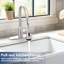 Robinet de cuisine en acier inoxydable, finition nickel brossé, rétractable avec 4 modes, boucle verrouillable, anti-égratignure, pour éviers de bar, débit 1,8 gallons, buse rotative à 360 °, installation sans effort