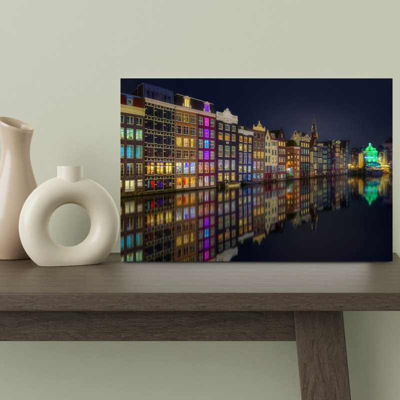 Reflets nocturnes d'Amsterdam - Architecture colorée, tranquille et vibrante - Affiche murale, H 12 po x l 18 po