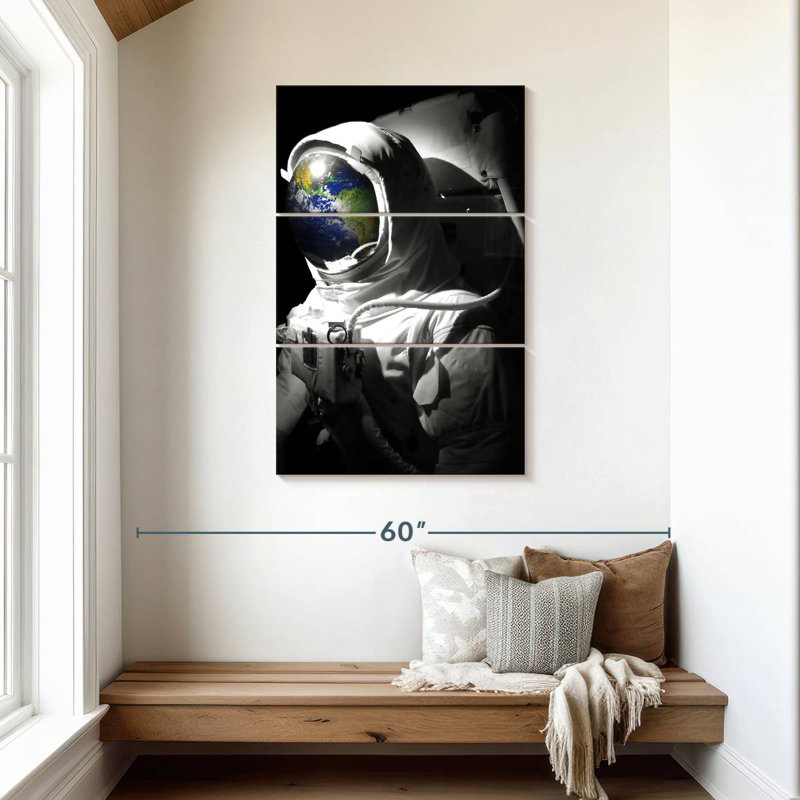 Astronaute Oberle, H 45 po x l 28 po