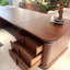 Bureau de direction moderne en bois de noyer noir de style chinois de 110,24 po pour chef et président-1753547429