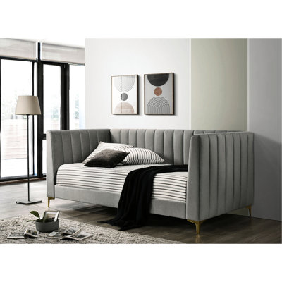 Lit de jour gris avec sièges de style contemporain, pieds en métal doré et capitonnage en canaux, hauteur de 32,11 po, siège d'amis avec pieds, largeur capitonnée de 41,64 po, salon relaxant