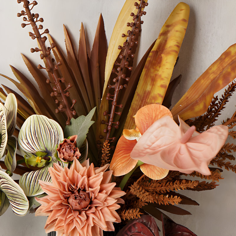 Ornements de fleurs simulées