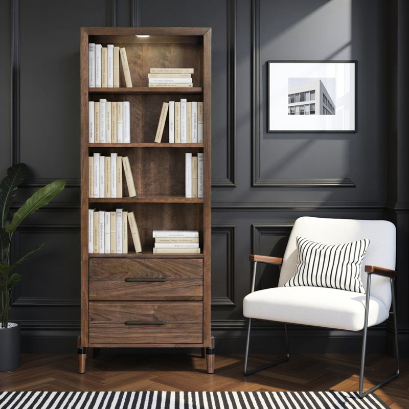 Bibliothèque de 80 pouces avec trois tablettes, deux tiroirs, finition noyer, pieds fuselés, éclairage à DEL, style Mid-Century en peuplier et placages, assemblage minimal en bronze antique